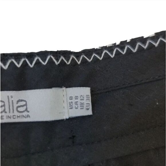 NEW Dalia Aztec Geometric Woven Shorts in Black Ikat Size 8 - Picture 3 of 5